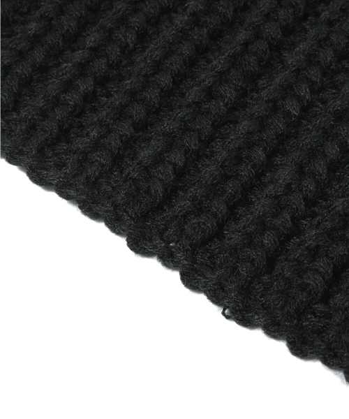BEAMS(ビームス)の「BEAMS / AZE編みスヌード(マフラー・メンズ・ブラック/ブラウン/ネイビー・ONE SIZE)」の5枚目の写真