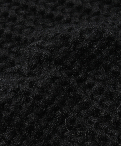 BEAMS(ビームス)の「BEAMS / AZE編みスヌード(マフラー・メンズ・ブラック/ブラウン/ネイビー・ONE SIZE)」の6枚目の写真