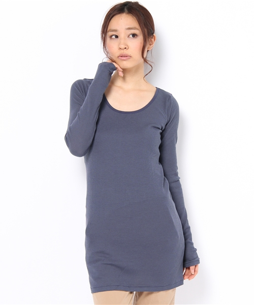 RNA-N（アールエヌエーエヌ）の「L6436 ８０／２リブロング丈ロンＴ（Tシャツ/カットソー・レディース・ネイビー/ベージュ/パープル/グリーン系その他/グリーン/ブルー/ダークネイビー/ライトパープル/スカイブルー/オレンジ/コーラル/杢グレー/ブラック/ライトブルー/ダークオリーブ/シャーベット/エンジ/オフホワイト/ベビーピンク/ライトイエロー・MEDIUM）」の10枚目の写真