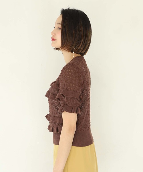 one after another NICE CLAUP（ワンアフターアナザーナイスクラップ）の「すかしフリルニット（ニット/セーター・レディース・ブラウン/グリーン/アイボリー・FREE）」の7枚目の写真