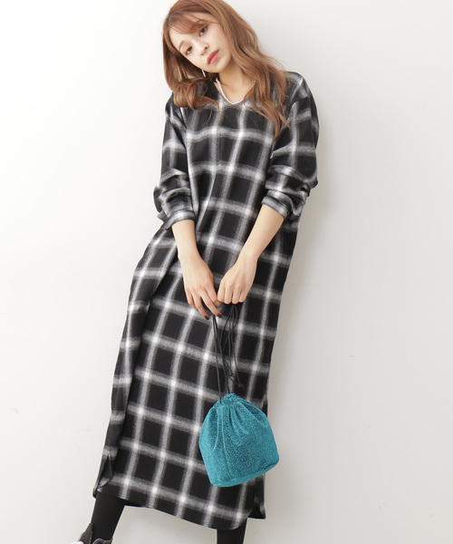 N.（N. Natural Beauty Basic）（エヌエヌナチュラルビューティーベーシック）の「◆オンブレーチェックワンピース（ワンピース・レディース・ブラック系その他/ベージュ系その他・MEDIUM）」の2枚目の写真