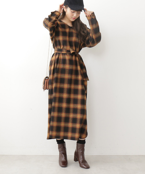 N.（N. Natural Beauty Basic）（エヌエヌナチュラルビューティーベーシック）の「◆オンブレーチェックワンピース（ワンピース・レディース・ブラック系その他/ベージュ系その他・MEDIUM）」の5枚目の写真