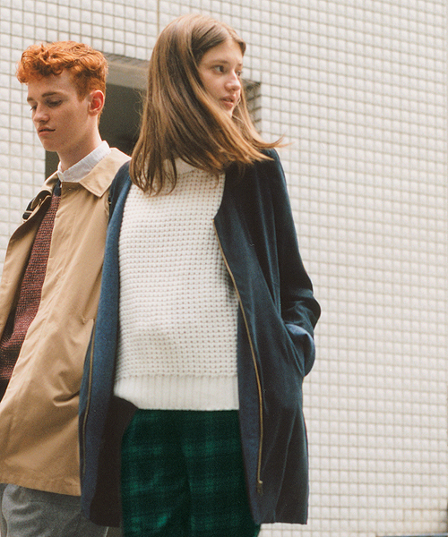 CIAOPANIC（チャオパニック）の「【Ciaopanic】Vネックノーカラーコート（ノーカラージャケット・レディース・オフホワイト/ベージュ/ネイビー/ブラック・FREE）」の4枚目の写真