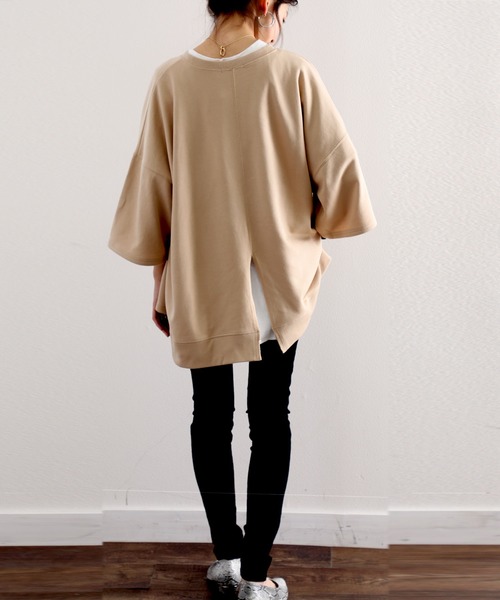 classicalelf（クラシカルエルフ）の「クルーネックバックスリットプルオーバー半端袖無地ミドル丈トレーナー（Tシャツ/カットソー・レディース・ベージュ/オフホワイト/ブラック・X-LARGE/MEDIUM/LARGE）」の16枚目の写真