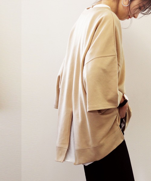 classicalelf（クラシカルエルフ）の「クルーネックバックスリットプルオーバー半端袖無地ミドル丈トレーナー（Tシャツ/カットソー・レディース・ベージュ/オフホワイト/ブラック・X-LARGE/MEDIUM/LARGE）」の7枚目の写真