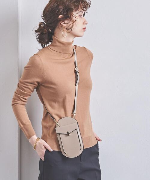 UNITED ARROWS（ユナイテッドアローズ）の「UWSC オーバル ガジェットケース ②（その他小物・レディース・ベージュ/ネイビー/オフホワイト・FREE）」の4枚目の写真