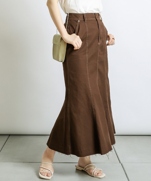 natural couture（ナチュラルクチュール）の「マーメイドフレアデニムスカート（デニムスカート・レディース・オフホワイト/ブラウン/ブルー/インディゴブルー・FREE）」の16枚目の写真