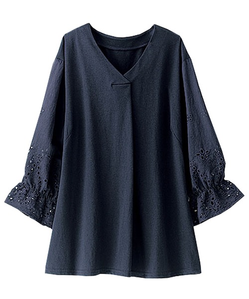 BELLUNA(ベルーナ)の「袖刺しゅうデザインプルオーバー(Tシャツ/カットソー・レディース・ネイビー/オフホワイト/ターコイズブルー/テラコッタ/パープル系その他・MEDIUM/LARGE/X-LARGE)」の7枚目の写真