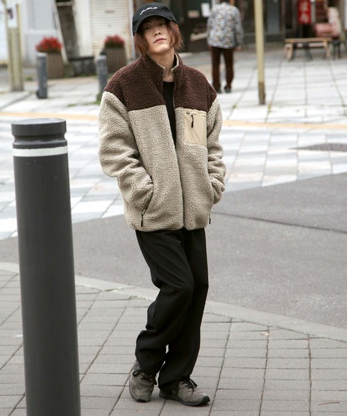 ZIP FIVE(ジップファイブ)の「シープボアフリーススタンドブルゾンジャケット(ブルゾン・レディース・ベージュ系/ブラウン/キャメル/ブラック/アイボリー/ブルー系/グリーン/ベージュ/ブラック系/パープル/ブラウン系・LARGE/MEDIUM/X-LARGE)」の15枚目の写真