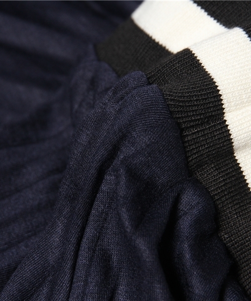 ROSE BUD（ローズバッド）の「【GLITTER掲載】S-LCTB-14203 PLEATED LONG SKIRT（スカート・レディース・グレー/レッド系その他/ネイビー/ライトブルー・ONE SIZE）」の8枚目の写真