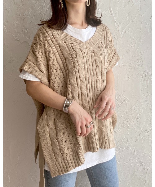 She's Closet(シーズクローゼット)の「サイドベルト付きケーブル編みニットベスト(ベスト・レディース・ベージュ/カーキ/オレンジ/アイボリー・FREE)」の6枚目の写真
