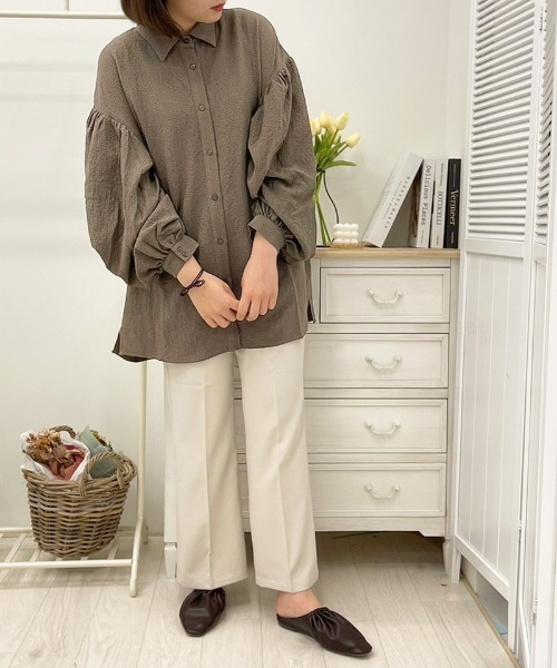 apres jour(アプレジュール)の「リップルクロスルーズシャツ【ZOZOTOWN限定アイテム】(シャツ/ブラウス・レディース・ライトベージュ/ブラウン系その他/カーキ・フリー/X-LARGE)」の7枚目の写真