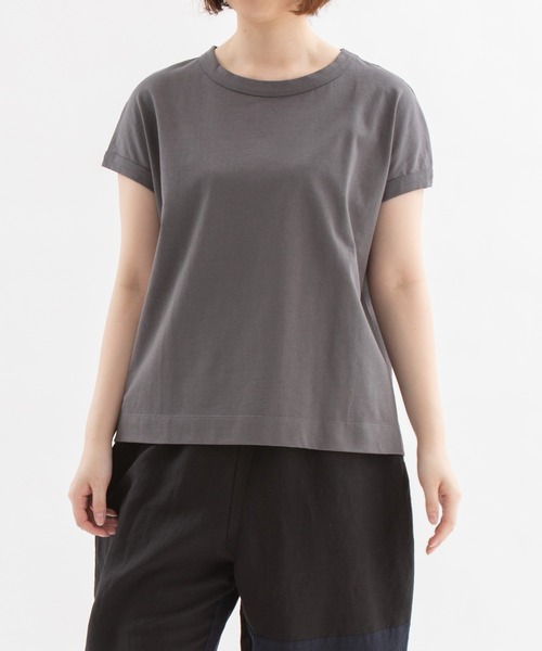 nop de nod(ノップドゥノッド)の「USコットンフレンチスリーブTシャツ(Tシャツ/カットソー・レディース・スミクロ/オフホワイト/ダークブルー/ダークグレー/ブルー/ブラック/ダークベージュ/グレイッシュブルー/インディゴブルー・3)」の4枚目の写真