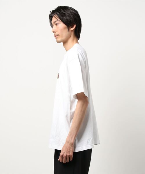 GLUTTONOUS(グルトン)の「【GLUTTONOUS/グルトン】ワンポイント ビックTシャツ(Tシャツ/カットソー・メンズ・ホワイト/ブラック・XL/L/M)」の4枚目の写真