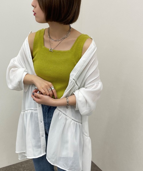 apres jour mignon（アプレジュールミニョン）の「スクエアネックニットタンク【ZOZOTOWN限定アイテム】（タンクトップ・レディース・ブラック/アイボリー/グリーン系その他/オレンジ系その他/ライトベージュ・フリー/X-LARGE）」の5枚目の写真