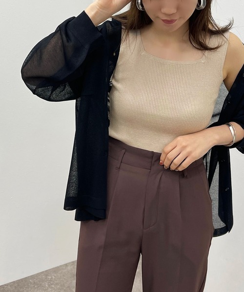 apres jour mignon（アプレジュールミニョン）の「スクエアネックニットタンク【ZOZOTOWN限定アイテム】（タンクトップ・レディース・ブラック/アイボリー/グリーン系その他/オレンジ系その他/ライトベージュ・フリー/X-LARGE）」の15枚目の写真