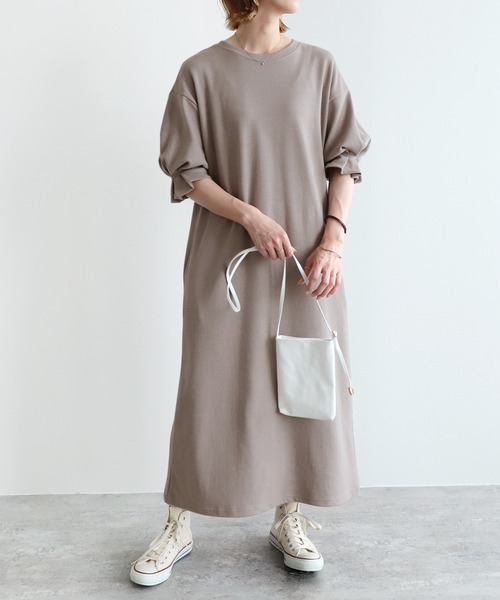 reca(レカ)の「タック袖ロングワンピース(ワンピース・レディース・ブラック/アイボリー/グレイッシュベージュ・FREE)」の14枚目の写真