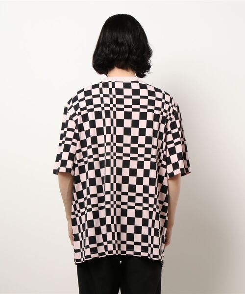 PUMA（プーマ）の「PUMA プーマ ダウンタウン DOWNTOWN CHECK AOP Tシャツ（Tシャツ/カットソー・メンズ・ブラック/ベージュ系その他/ライトピンク・SMALL/MEDIUM/LARGE/X-LARGE/X-SMALL）」の5枚目の写真