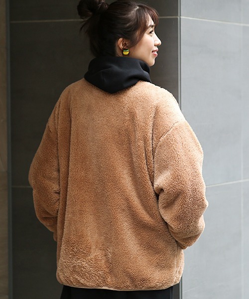 チチカカ(チチカカ)の「【ユニセックス】シェルバフリースジャケット(ノーカラージャケット・メンズ・ベージュ/ブラック・MEDIUM/LARGE)」の5枚目の写真