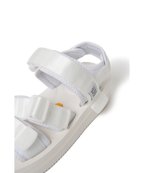 【関税込み】Suicoke ホワイト MOTO-VPO サンダル Suicoke: ホワイト MOTO-VPO サンダル | SSENSE 日本