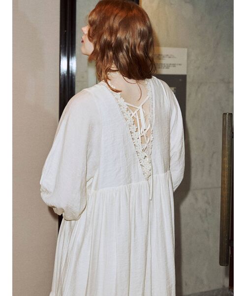 jouetie（ジュエティ）の「レースアップ2WAYワンピース（ワンピース・レディース・ブラック/オフホワイト/ブルー/パープル・MEDIUM）」の5枚目の写真