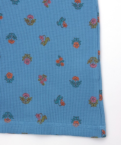 チチカカ（チチカカ）の「ブロックフラワーワッフルロングＴシャツ（Tシャツ/カットソー・レディース・ホワイト/ブルー/ライトグレー・FREE）」の7枚目の写真