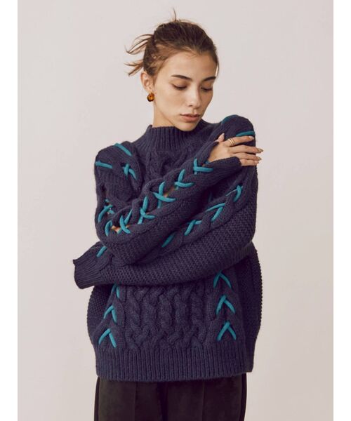 EVRIS（エヴリス）の「レースアップケーブルニット（ニット/セーター・レディース・ブラック/ネイビー・FREE）」の16枚目の写真