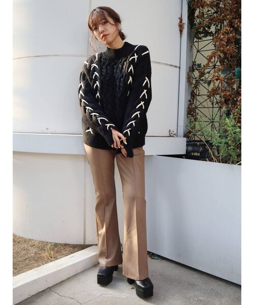 EVRIS（エヴリス）の「レースアップケーブルニット（ニット/セーター・レディース・ブラック/ネイビー・FREE）」の19枚目の写真