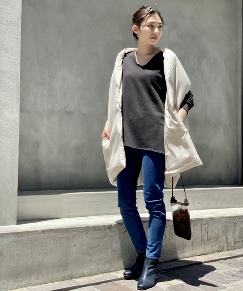 BEARDSLEY（ビアズリー）の「腰回りまで包まれる安心感ダウンベスト（ダウンベスト・レディース・アイボリー/ブラック・FREE）」の15枚目の写真