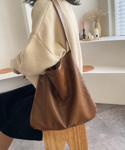 TABI PAL（タビパル）の「柔らかい　大容量　ショルダーバッグ（ショルダーバッグ・レディース・ブラック/グレー/ブラウン/ワインレッド・FREE）」の16枚目の写真