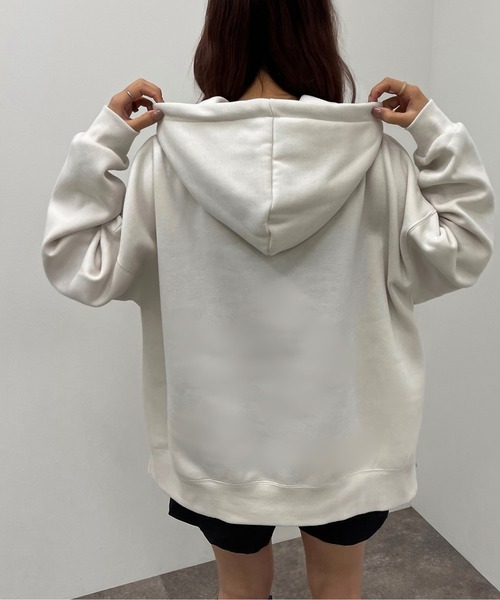apres jour mignon(アプレジュールミニョン)の「ロゴフーディー 【ZOZOTOWN限定アイテム】【9PO】(パーカー・レディース・ブラック/アイボリー/オートミール/ダークブルー・X-LARGE/フリー)」の16枚目の写真