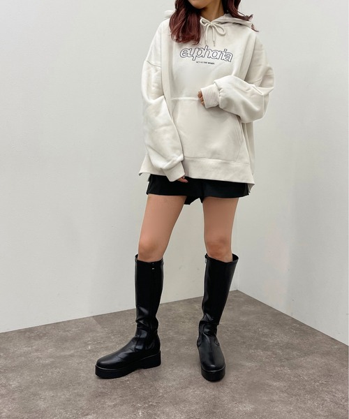 apres jour mignon(アプレジュールミニョン)の「ロゴフーディー 【ZOZOTOWN限定アイテム】【9PO】(パーカー・レディース・ブラック/アイボリー/オートミール/ダークブルー・X-LARGE/フリー)」の9枚目の写真