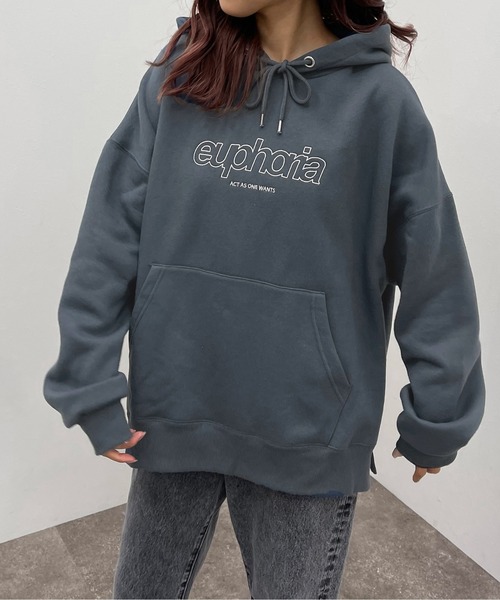 apres jour mignon(アプレジュールミニョン)の「ロゴフーディー 【ZOZOTOWN限定アイテム】【9PO】(パーカー・レディース・ブラック/アイボリー/オートミール/ダークブルー・X-LARGE/フリー)」の7枚目の写真