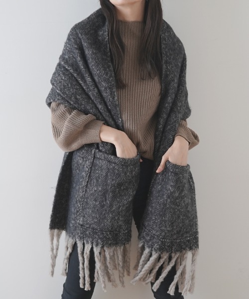 Futier land(フューティアランド)の「ポケット付きツイード風フェイクウールマフラー(マフラー・レディース・ブラック/ブラウン・FREE)」の16枚目の写真