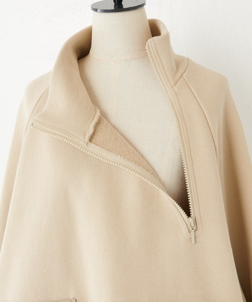 BEARDSLEY（ビアズリー）の「両サイドのジップでシルエットを変えて楽しめる裏毛ジッププルオーバー（Tシャツ/カットソー・レディース・ブラック/ベージュ・FREE）」の18枚目の写真