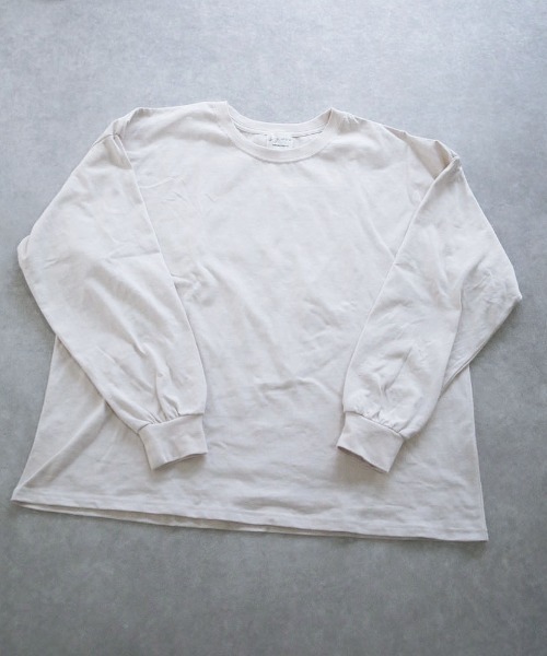 spoon store（スプーンストア）の「ゆったり長袖Tシャツ（Tシャツ/カットソー・レディース・ホワイト/ブルー系その他/チャコール/ライトブルー/ベージュ系その他/カーキ/アイボリー・MEDIUM/フリー）」の2枚目の写真