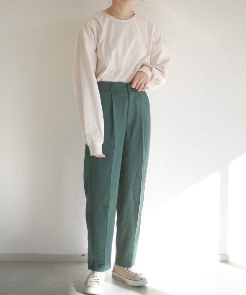 spoon store（スプーンストア）の「ゆったり長袖Tシャツ（Tシャツ/カットソー・レディース・ホワイト/ブルー系その他/チャコール/ライトブルー/ベージュ系その他/カーキ/アイボリー・MEDIUM/フリー）」の9枚目の写真