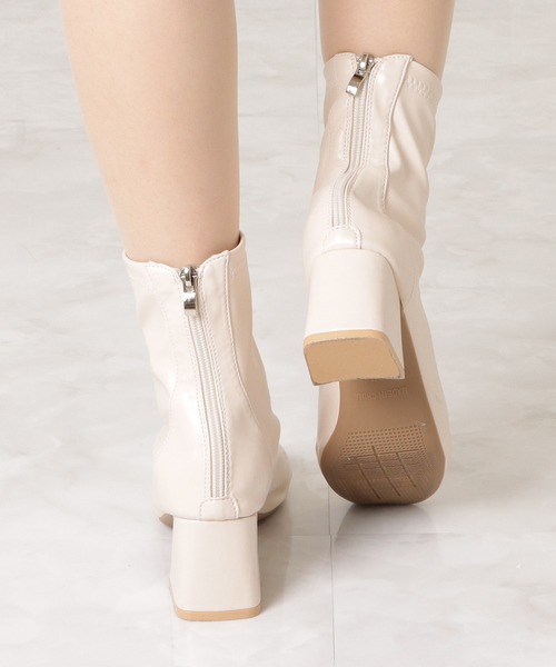 Lace Ladies（レースレディース）の「スクエアトゥ 太ヒールショートブーツ（ブーツ・レディース・ブラック/アイボリー/ベージュ/ブラック系2/ブラウン系2・22.5/23/23.5/24/24.5/25）」の18枚目の写真