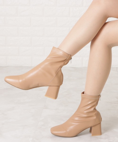 Lace Ladies（レースレディース）の「スクエアトゥ 太ヒールショートブーツ（ブーツ・レディース・ブラック/アイボリー/ベージュ/ブラック系2/ブラウン系2・22.5/23/23.5/24/24.5/25）」の22枚目の写真