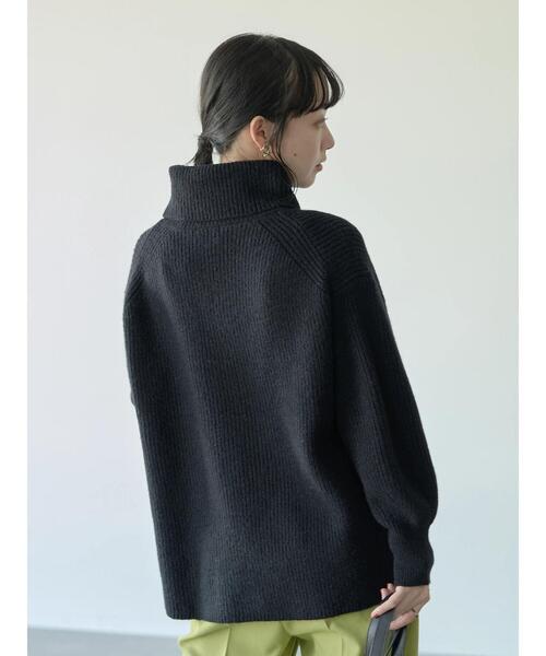 earth music&ecology(アースミュージックアンドエコロジー)の「畦タートルチュニック*(ニット/セーター・レディース・ブラック/オフホワイト/マスタード・FREE)」の15枚目の写真