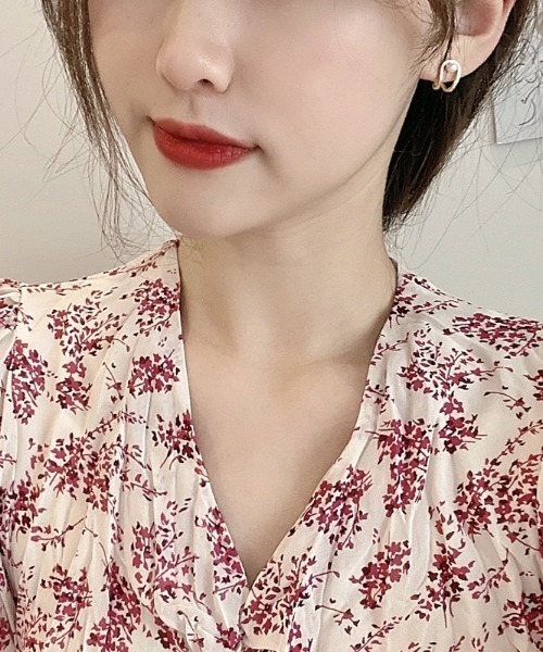 LAC-VERT（ラック・ヴェール）の「センターパールピアス（ピアス（両耳用）・レディース・ゴールド・FREE）」の5枚目の写真