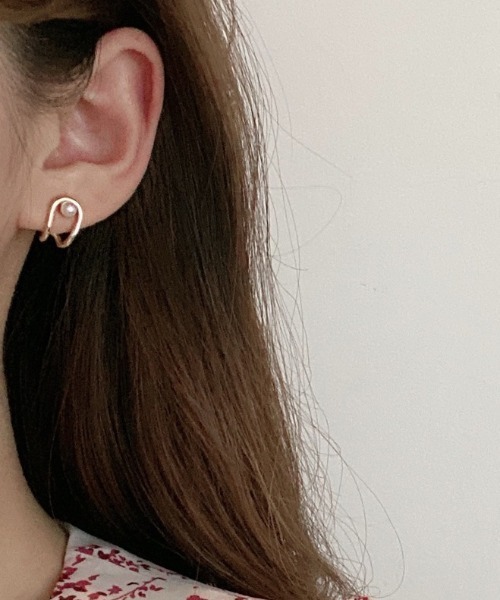 LAC-VERT（ラック・ヴェール）の「センターパールピアス（ピアス（両耳用）・レディース・ゴールド・FREE）」の8枚目の写真