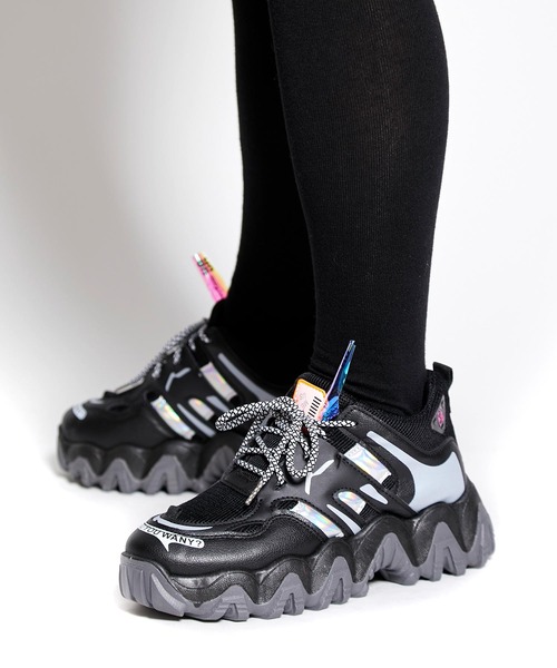 babyShoop（ベイビーシュープ）の「オーロラデザイン厚底スニーカー（スニーカー・レディース・ブラック・MEDIUM/LARGE/X-LARGE/XX-LARGE）」の10枚目の写真