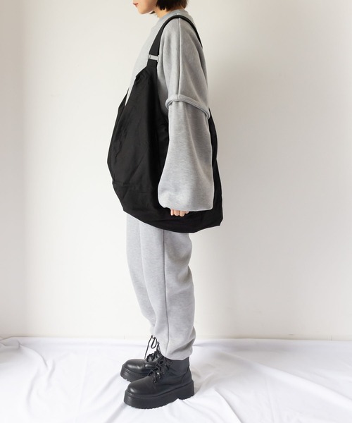 me+em select(ミームセレクト)の「【2way】ロゴ入りベストバック(ショルダーバッグ・メンズ・ブラック・FREE)」の19枚目の写真