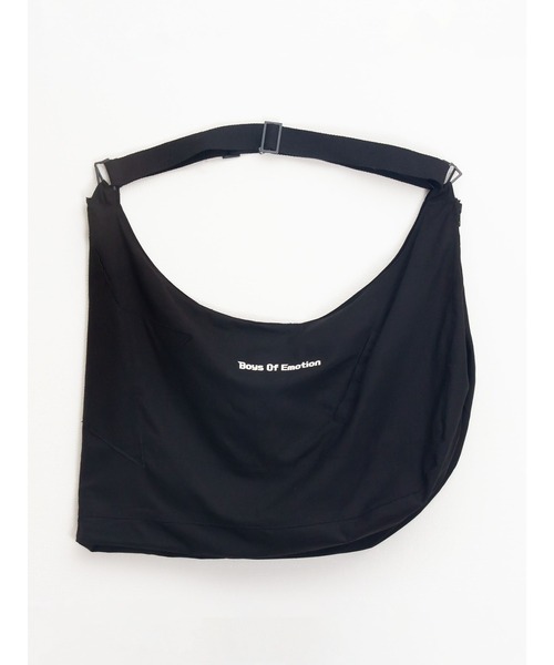 me+em select(ミームセレクト)の「【2way】ロゴ入りベストバック(ショルダーバッグ・メンズ・ブラック・FREE)」の2枚目の写真