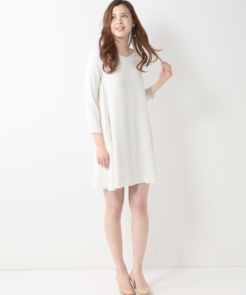 Jewel Changes（ジュエルチェンジズ）の「JOC TAC/PL Vネック Aライン ワンピース / シンプル / フレア / 無地（ワンピース・レディース・オフホワイト/ブラック・フリー）」の6枚目の写真