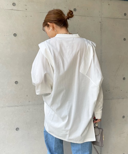DouDou（ドゥドゥ）の「ショルダー切替ブラウス（シャツ/ブラウス・レディース・オフホワイト・FREE）」の3枚目の写真