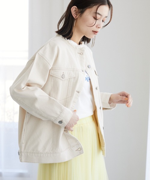 Green Parks(グリーンパークス)の「ノーカラーデニムジャケット*(ブルゾン・レディース・ホワイト系その他2/インディゴブルー/ワンウォッシュ・FREE)」の2枚目の写真