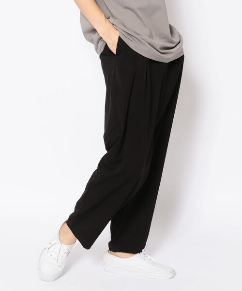 Uncut Bound（アンカットバウンド）の「PointChary (ポイントチャーリー) WIDE 1TUCK TROUSERS（その他パンツ・メンズ・ブラック/ベージュ・SMALL/MEDIUM/LARGE）」の4枚目の写真
