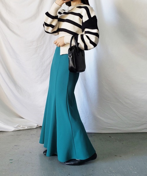 me+em select（ミームセレクト）の「※【 新色追加／９色展開 】ハイウエストカラーロングマーメイドスカート（スカート・レディース・ブルー/イエロー系その他/グリーン/アイボリー/オレンジ/ブラック/ダークグリーン/パープル/ラベンダー・MEDIUM）」の21枚目の写真